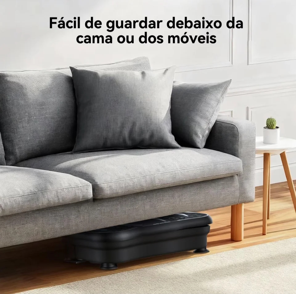 Plataforma compacta guardada sob um sofá